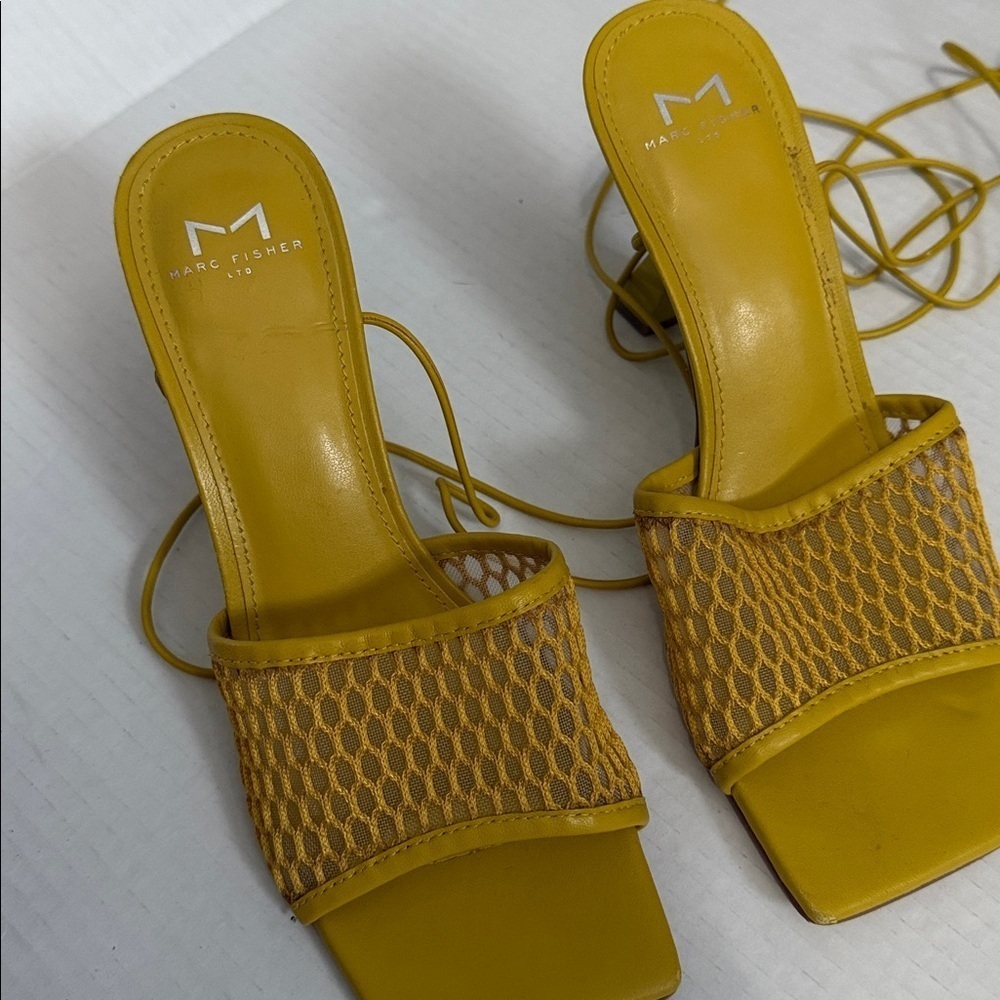 Marc Fisher LTD - Dallyn Heeled Sandal - Gold/Yellow - Size 8.5 - Good Condition - Picture 6 of 10
